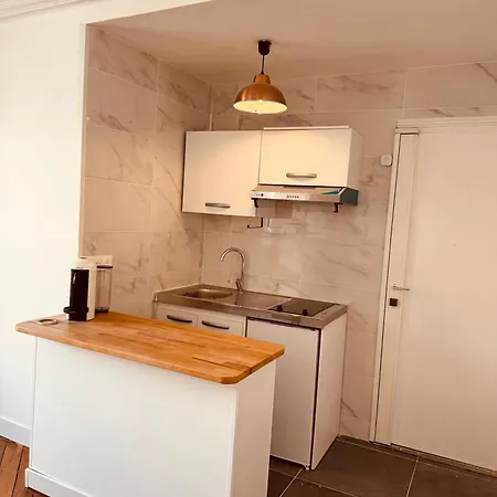 アパート Grace In パリ